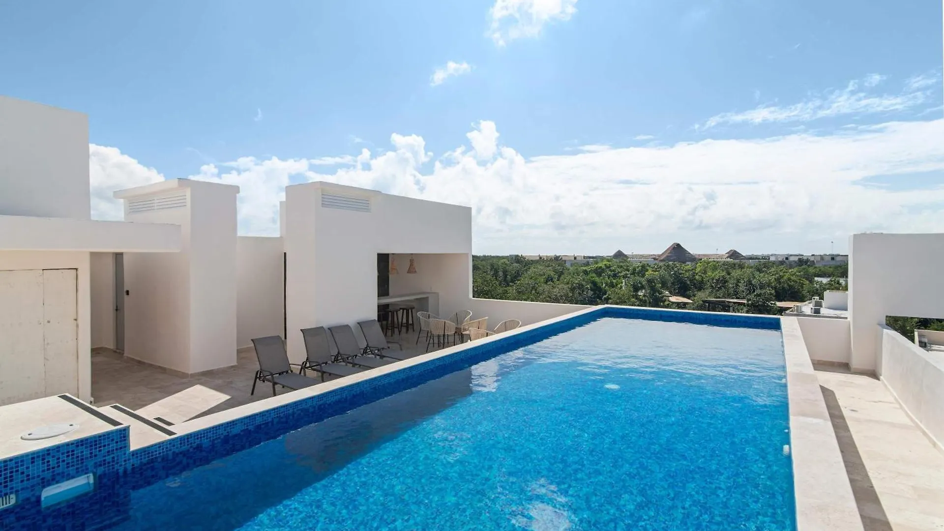 Aldea Zama 2-Br Lux Building Amenities Apartment Tulum