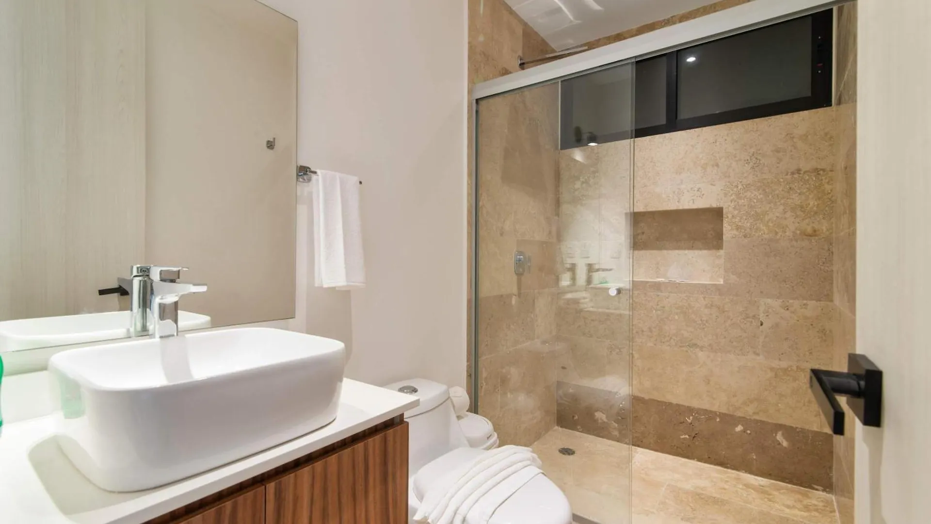 Aldea Zama 2-Br Lux Building Amenities Apartment Tulum